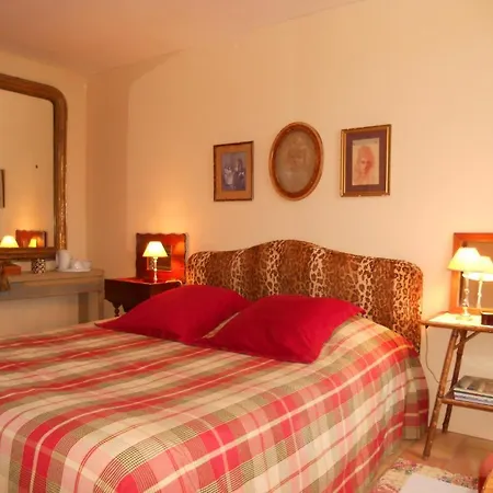 Bed and Breakfast Chambres D'hotes Le Mas Du Caroubier *